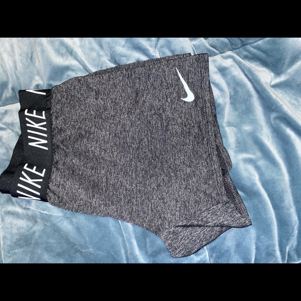 NWOT NIKE DRY FIT SHORTS - Picture 2 of 3